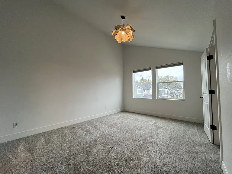 2875 S Magnolia Dr — Photo 22