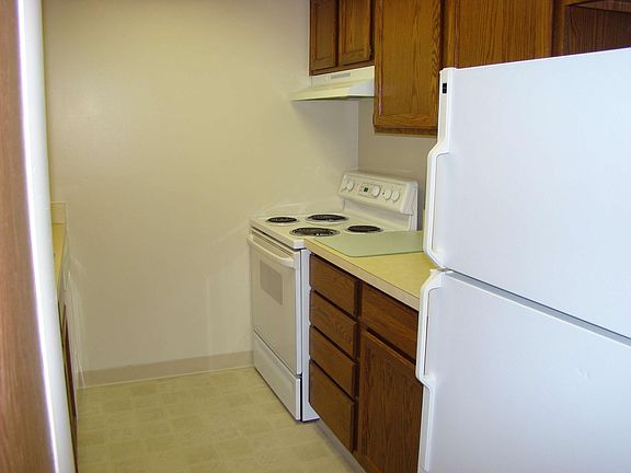 4th image of 1428 Bradley Dr #312