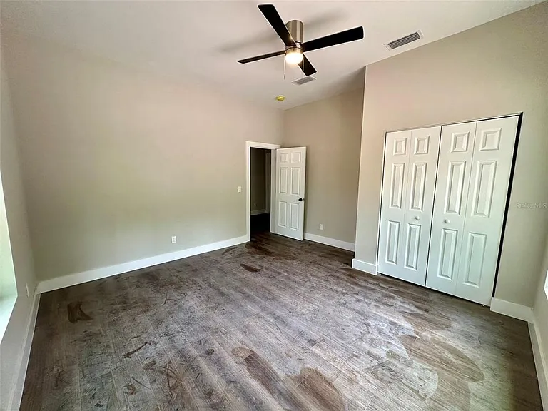 13647 NE 141st Dr — Photo 17