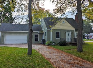 1639 Shawnee Rd, Benton Harbor, MI 49022