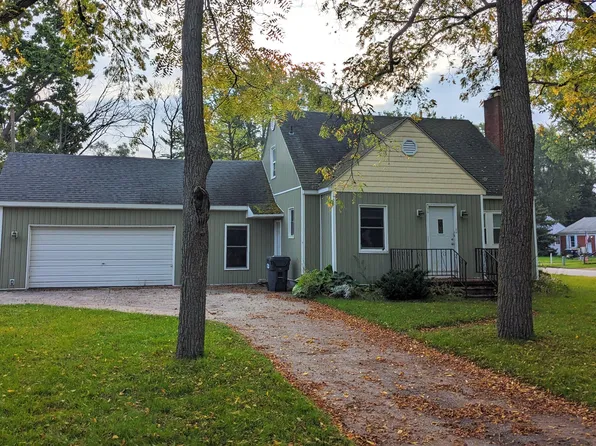 1639 Shawnee Rd, Benton Harbor, MI 49022