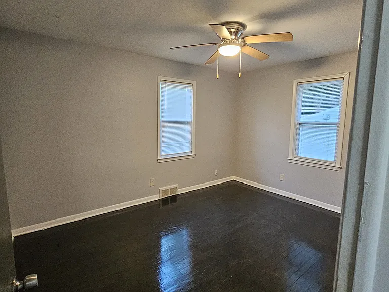 27829 Carlysle St — Photo 5