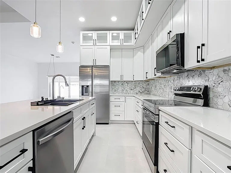 174 Ingram Blvd — Photo 9