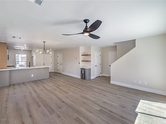 5th image of 1097 Paradise Resort Dr