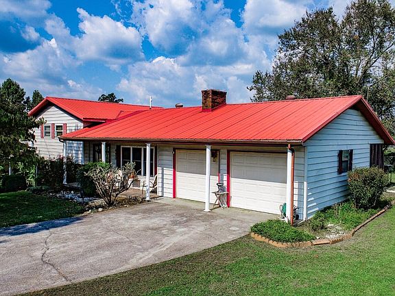 2nd image of 450 Cottage Way