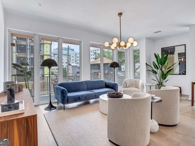 775 Juniper St NE #327, Atlanta, GA, 30308