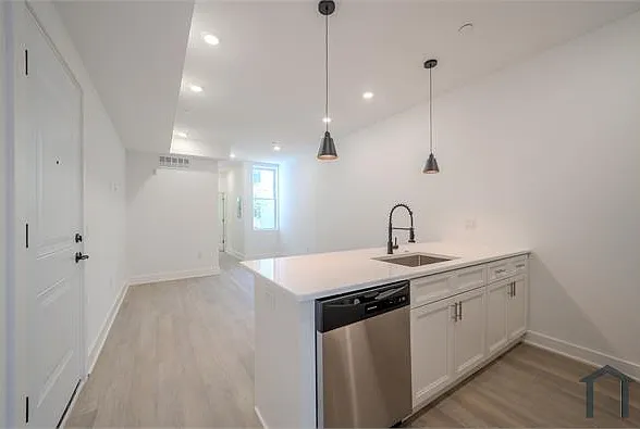 1710 N 24th St #2 — Photo 3