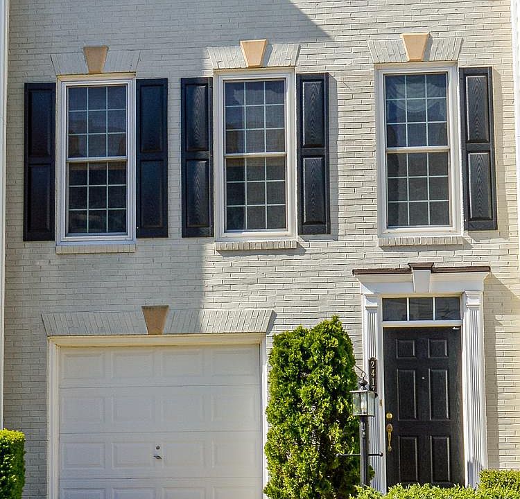 1st image of 2417 Brookmoor Ln