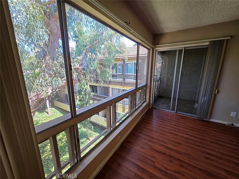6225 Canterbury Dr #306 — Photo 4