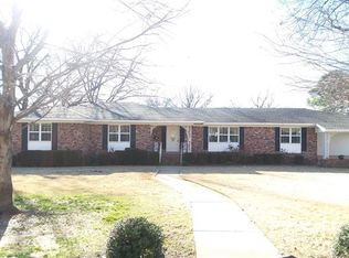 100 E Chism St, Paris, AR 72855