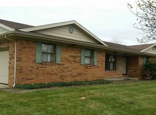 12773 Walnut Hill Dr, Lakeville, IN 46536