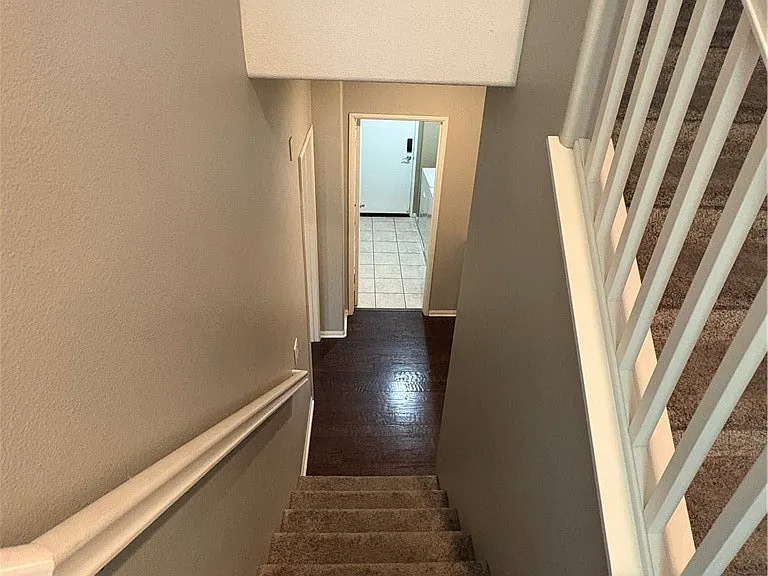 29130 Portland Ct — Photo 21