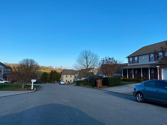 4th image of 7112 Highland Creek Ln