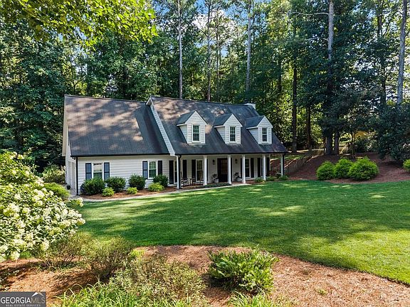 3rd image of 2123 Stone Hollow Ct
