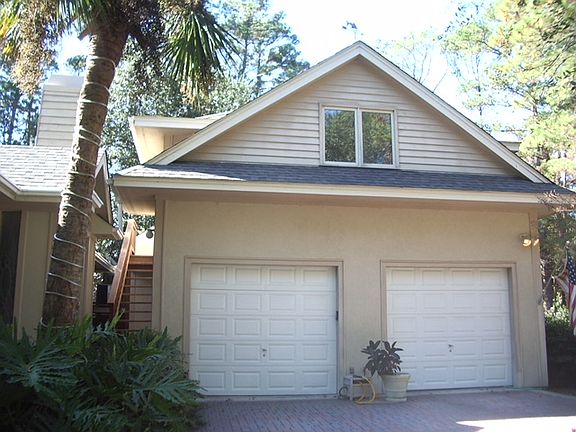 Garage & Bonus Room