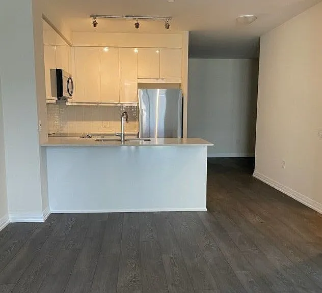 50 NW Thomas Riley Rd #308 — Photo 2