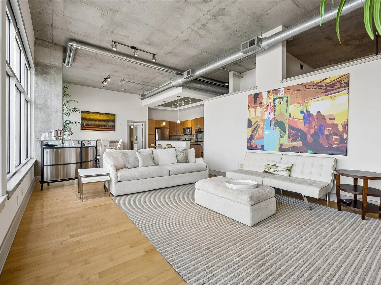 2 bed, 2.0 bath, 1605 sqft, $3,500 — Photo 2