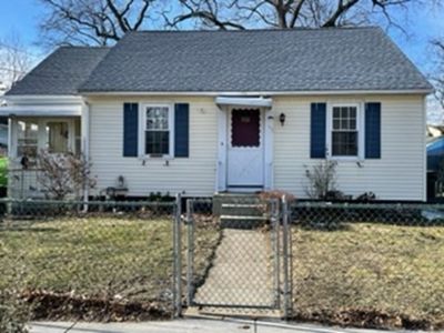 68 Fresno St, Springfield, MA, 01104