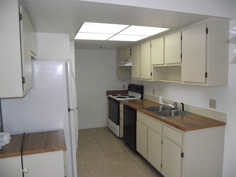 2nd image of 5299 Vineland Rd
