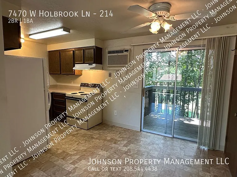7470 W Holbrook Ln #214 — Photo 3