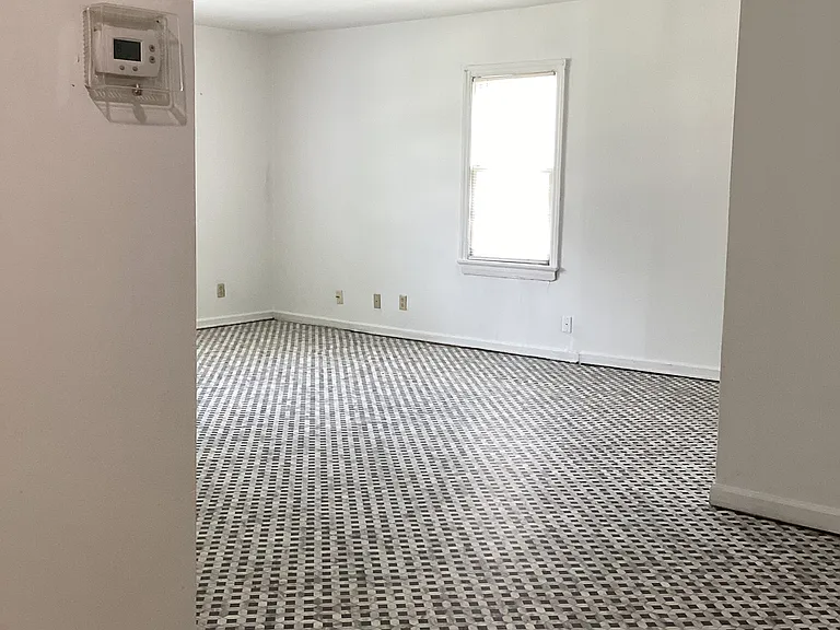 5407 Saint Elmo Ave — Photo 6