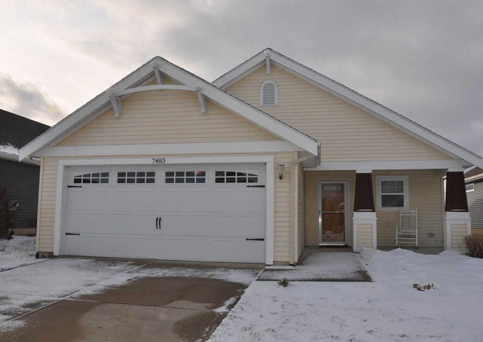 1st image of 7483 Hometown Ct SE #31