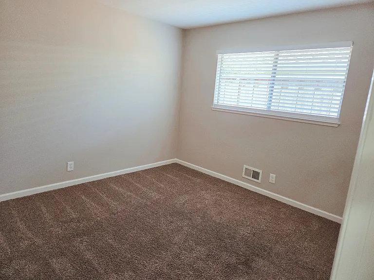 1108 Boynton Ave — Photo 13