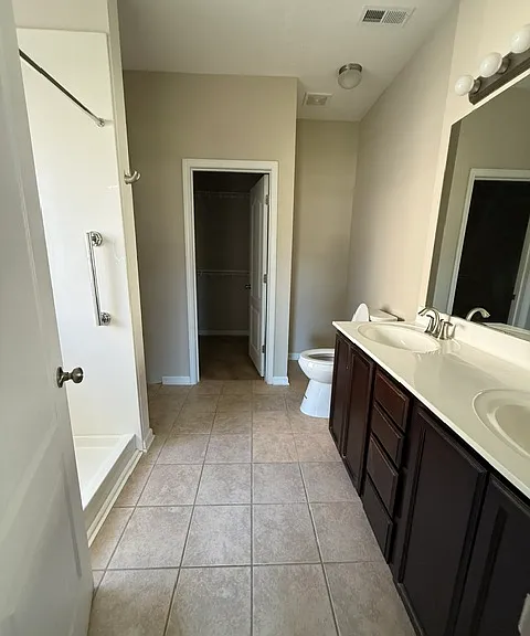 705 Stafford Ln — Photo 10