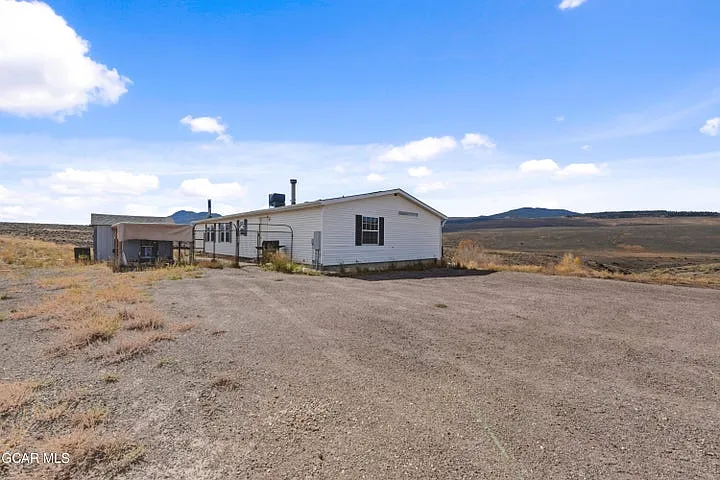 3 bed, 1800 sqft, $2,500 — Photo 3