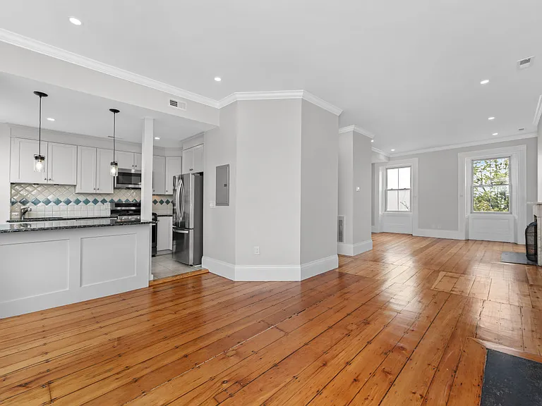 76 Washington St #2 — Photo 12