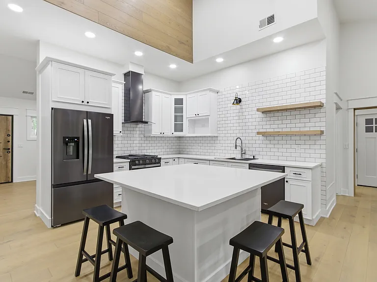 130 McKinley Dr — Photo 11