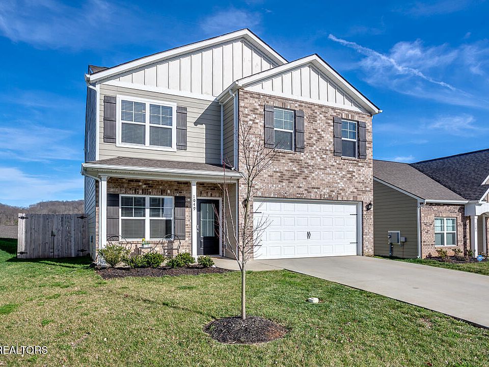 1st image of 1049 Stone Creek Dr