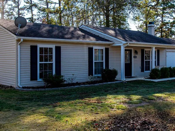 820 N Suncrest Dr, Hillsboro, MO 63050