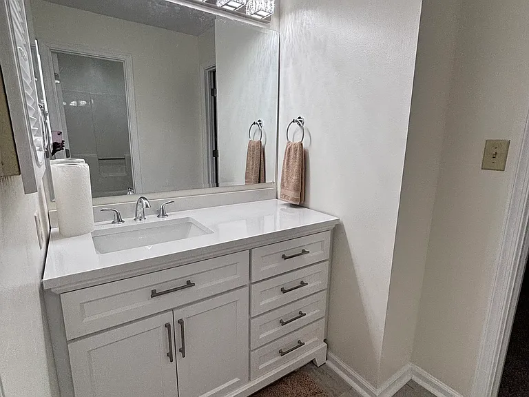 54 Corwin Cir — Photo 22