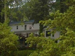 357 Riverside Dr, Greenville, SC 29605