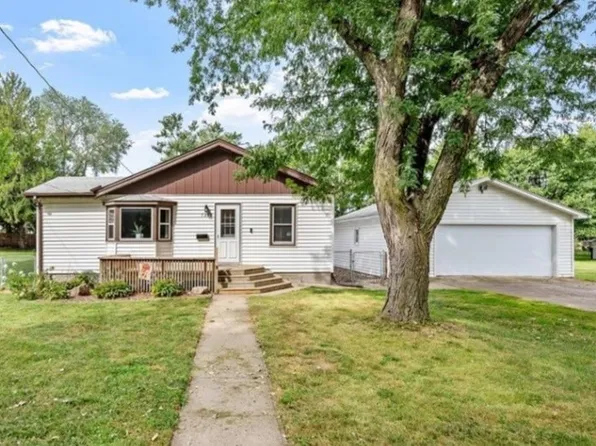 1216 E 27th St, Des Moines, IA 50317