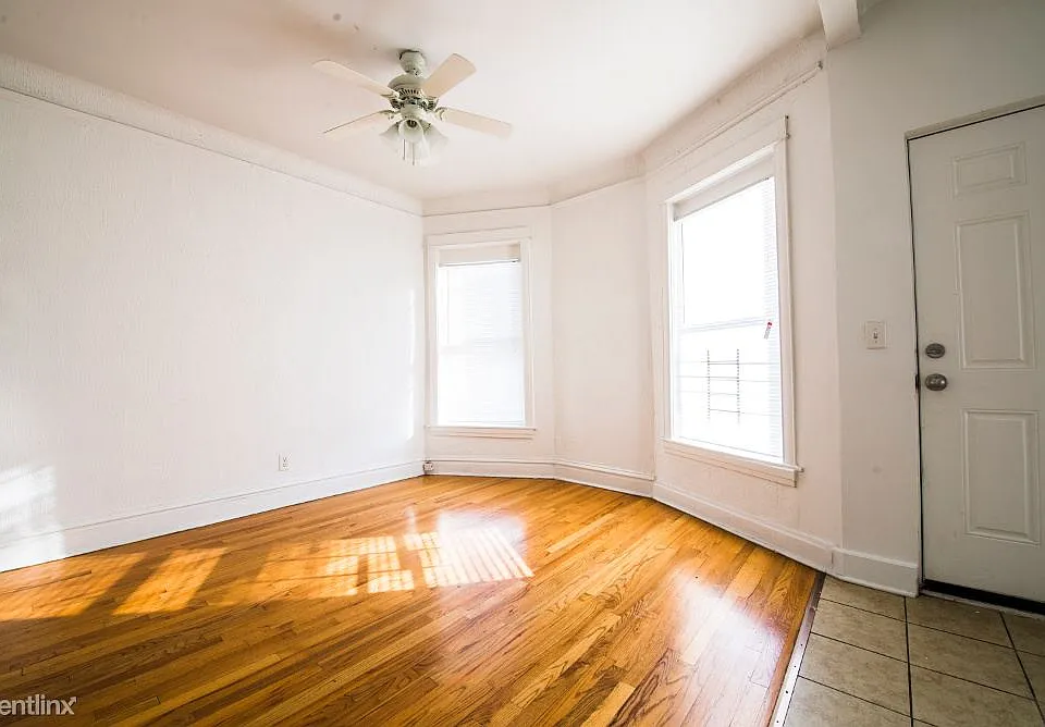 7741 S Normal Apartments Chicago Dining Room_02