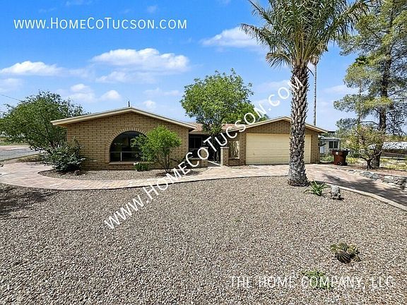 2nd image of 420 S Hetzel Ave
