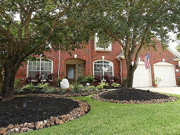 Meticulously cared for and upgraded 4 bedroom with study and game room plus sparkling pool and spa a