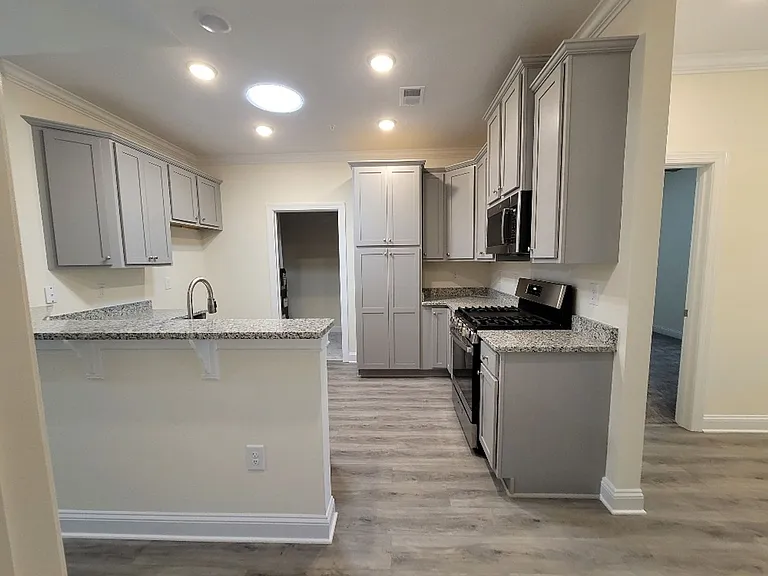 949 Jackline Pl #202 — Photo 3