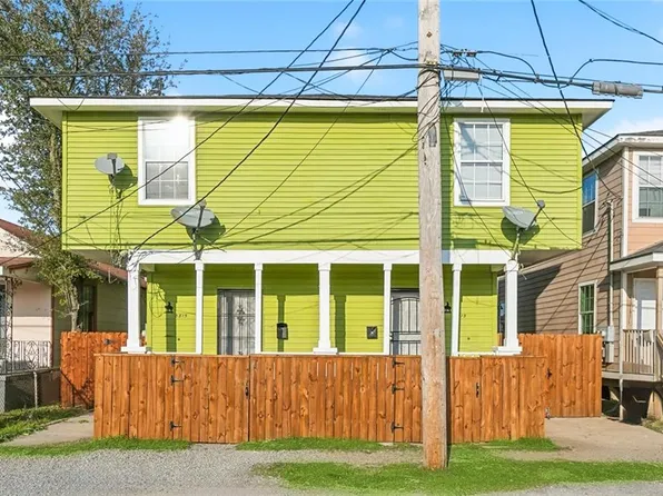 8813-15 Fig St, New Orleans, LA 70118