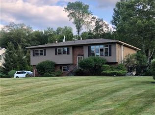 50 Sylvia Ln, Monroe, NY 10950
