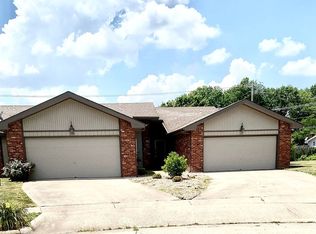 399 E Jewett Pl, Springfield, MO 65807