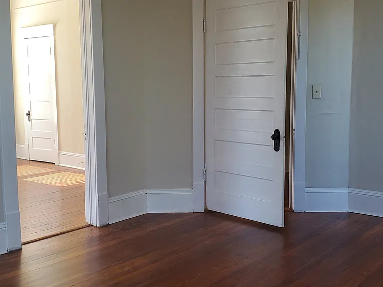 381B Spring St #B — Photo 31