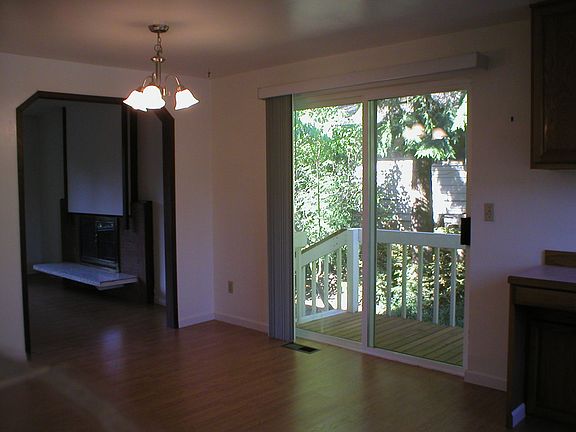 2nd image of 12923 NE 29th St