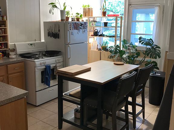 2nd image of 4228A Humphrey St Floor 2