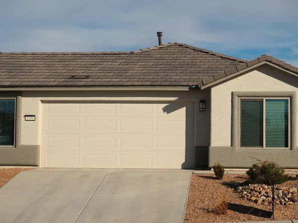 1696 S Tenen Pass Dr, Benson, AZ 85602