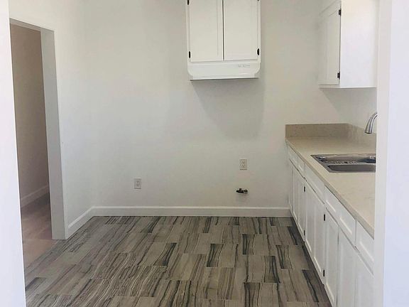2nd image of 15502 Bellflower Blvd