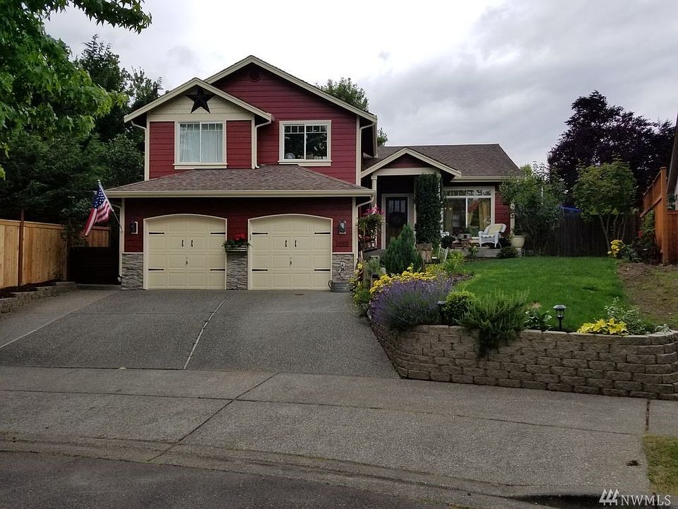 1st image of 12413 30th Pl NE