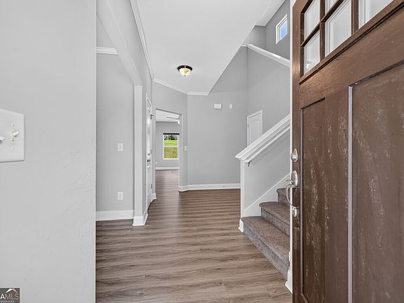 4th image of 1202 Lincoln Ln